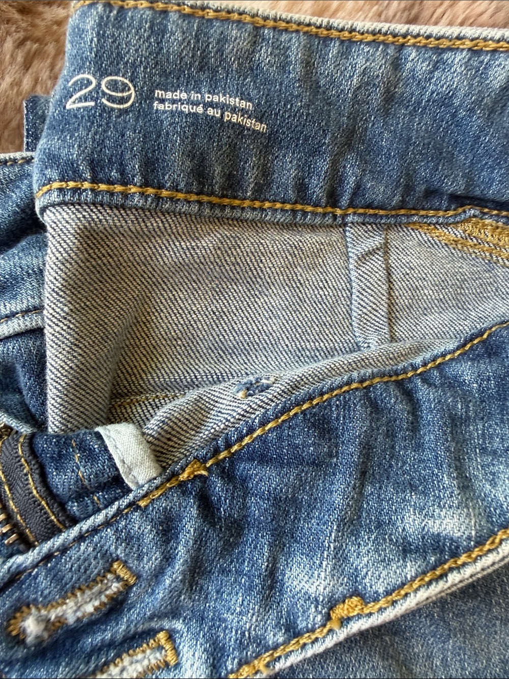 Pilcro women’s Blue Denim Jeans with Contrast Stitching